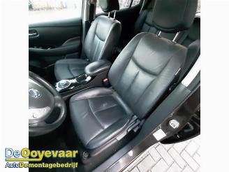 Nissan Leaf Leaf (ZE0), Hatchback, 2010 / 2017 Leaf picture 8