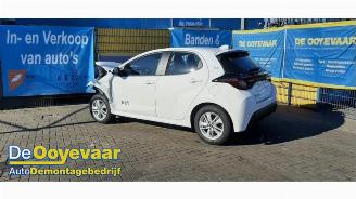 Vrakbiler auto Toyota Yaris Yaris IV (P21/PA1/PH1), Hatchback, 2020 1.5 12V Hybrid 115 2024/12