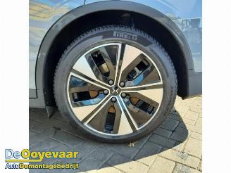 Polestar 2 Polestar 2, Liftback, 2019 69/70kWh Single Standard Range picture 3