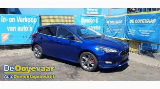 Salvage car Ford Focus Focus 3, Hatchback, 2010 / 2020 1.0 Ti-VCT EcoBoost 12V 125 2015/3