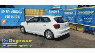 Coche siniestrado Volkswagen Polo Polo VI (AW1), Hatchback 5-drs, 2017 1.0 MPI 12V 2019/6