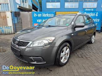Auto da rottamare Kia Cee d Cee'd Sporty Wagon (EDF), Combi, 2007 / 2012 1.4 16V 2011/4