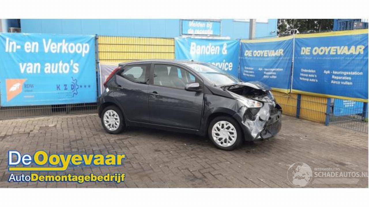 Toyota Aygo Aygo (B40), Hatchback, 2014 1.0 12V VVT-i