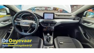 Ford Focus Focus 4 Wagon, Combi, 2018 / 2025 1.0 Ti-VCT EcoBoost 12V 100 picture 2