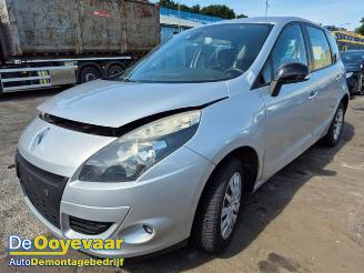 Autoverwertung Renault Scenic Scenic III (JZ), MPV, 2009 / 2016 2.0 16V CVT 2012/1