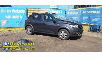 Salvage car Dacia Sandero Sandero III, Hatchback, 2021 1.0 TCe 100 12V ECO-G 2021/7