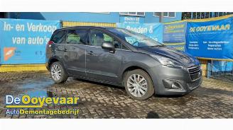 Vrakbiler auto Peugeot 5008 5008 I (0A/0E), MPV, 2009 / 2017 1.6 THP 16V 2014/8