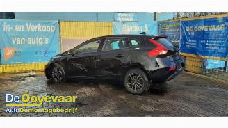 Volvo V-40 V40 (MV), Hatchback 5-drs, 2012 / 2019 2.0 T2 16V picture 3