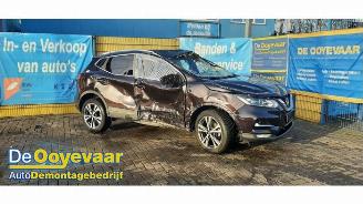 Coche siniestrado Nissan Qashqai Qashqai (J11), SUV, 2013 / 2021 1.3 DIG-T 140 16V 2021/2