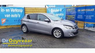rozbiórka samochody osobowe Peugeot 308 308 (L3/L8/LB/LH/LP), Hatchback 5-drs, 2013 / 2021 1.2 12V e-THP PureTech 110 2016/5