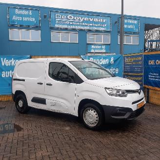 Unfallwagen Toyota ProAce PROACE CITY 1.5 D-4D Live 2023/8