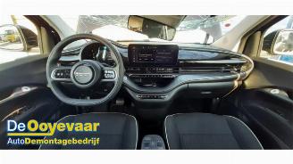 Fiat 500E 500e (332), Hatchback, 2020 42 kWh picture 5