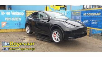 Salvage car Tesla Model Y Model Y (5YJY), SUV, 2019 / 2025 RWD 2023/5