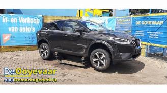 rozbiórka samochody osobowe Nissan Qashqai Qashqai (J12), SUV, 2021 1.3 DIG-T MHEV 16V 2022/7