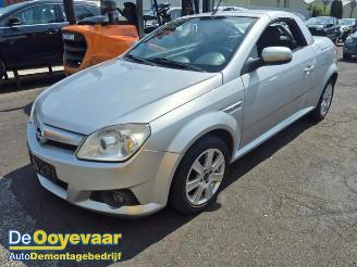 Opel Tigra Tigra Twin Top, Cabrio, 2004 / 2010 1.4 16V picture 2