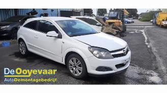 Uttjänta bilar auto Opel Astra Astra H GTC (L08), Hatchback 3-drs, 2005 / 2011 1.7 CDTi 16V 2009/11