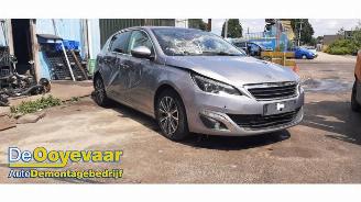 disassembly passenger cars Peugeot 308 308 (L3/L8/LB/LH/LP), Hatchback 5-drs, 2013 / 2021 1.2 12V e-THP PureTech 130 2016/7
