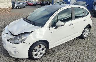 krockskadad bil auto Citroën C3 Citroën C3 Exclusive pano 1,2 60 kw 2014/10