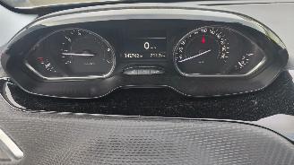 Peugeot 2008 Peugeot 2008 Allure 1,6 panodak navigatie picture 9