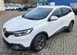 damaged passenger cars Renault Kadjar Renault Kadjar Collection 2018/3
