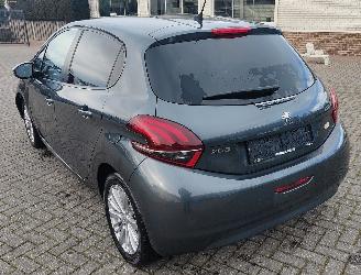 Peugeot 208 Peugeot 208 BlueHDi 100 Style picture 3