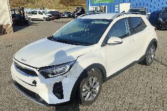 krockskadad bil auto Kia Stonic Kia Stonic Edition 7  lichte rijdende schade ! 2024/11