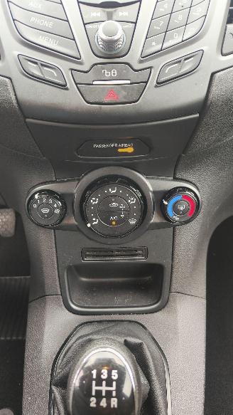 Ford Fiesta Ford Fiesta Trend picture 12