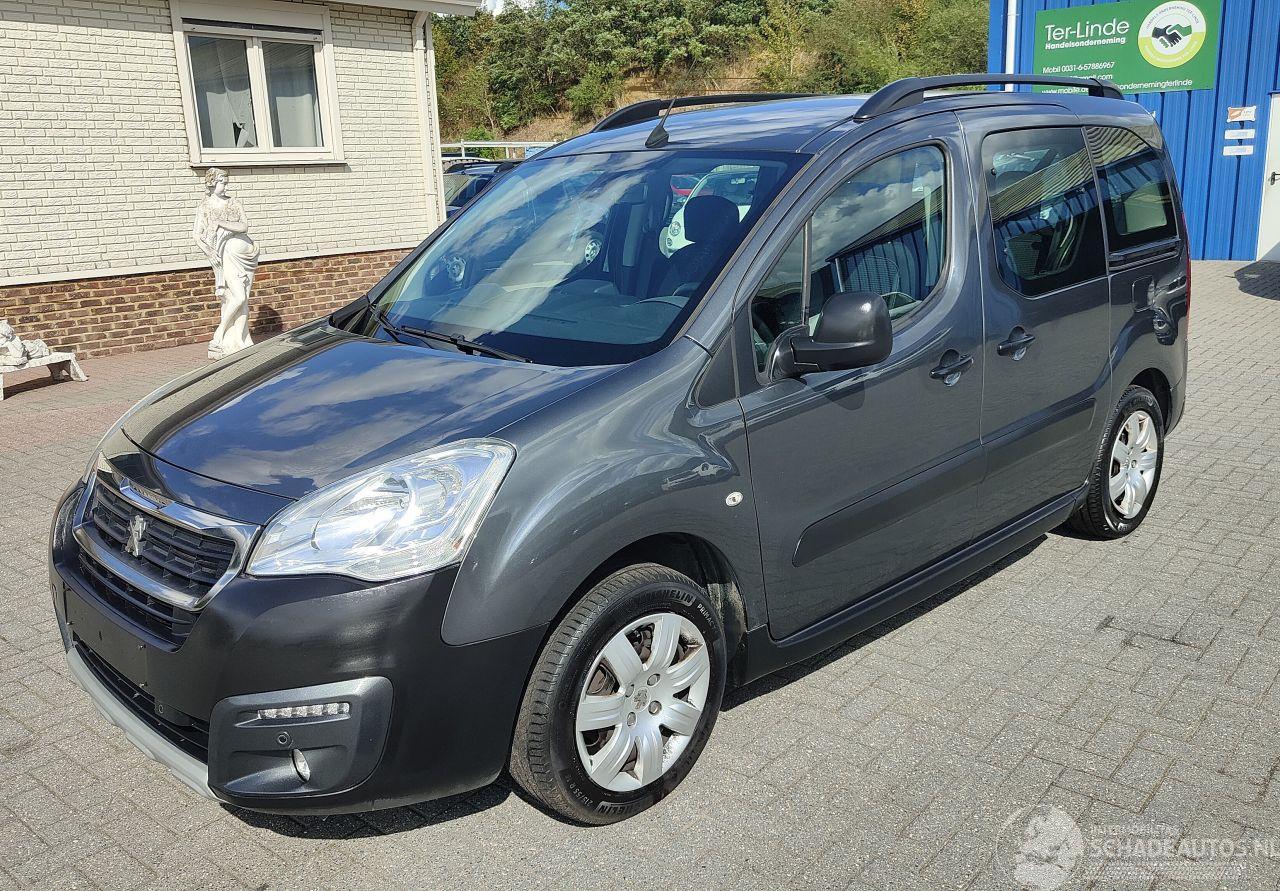 Peugeot Partner Tepee Partner Tepee Outdoor nieuwstaat pas nieuwe dis.riem