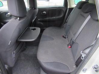 Nissan Note  picture 14
