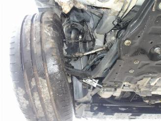 Peugeot 208  picture 21