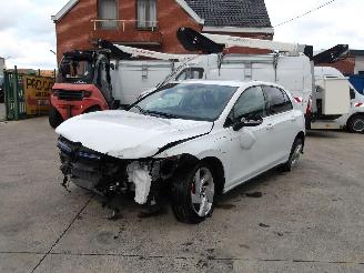 Voiture accidenté Volkswagen Golf GTE 2023/6