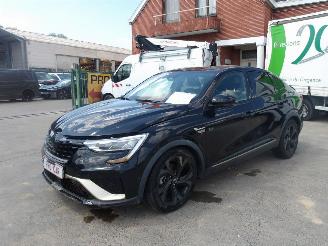 krockskadad bil auto Renault Arkana E-TECH 2022/11