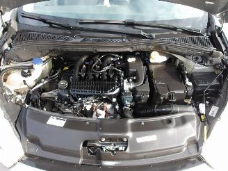 Peugeot 208  picture 18