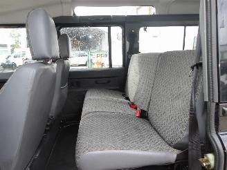 Land Rover Defender 110 picture 23