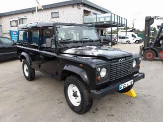 Land Rover Defender 110 picture 4