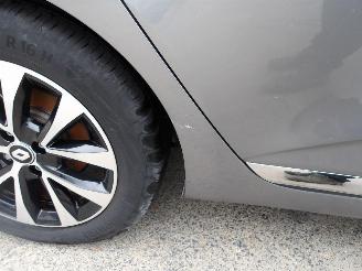 Renault Clio  picture 14