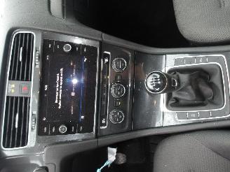 Volkswagen Golf  picture 28