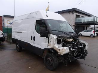 Iveco Daily 35 S16 picture 3