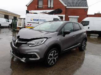 Unfallwagen Renault Captur  2017/5