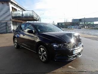 Damaged car Volkswagen Polo  2017/11