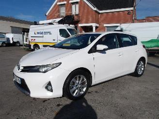 krockskadad bil auto Toyota Auris  2014/7