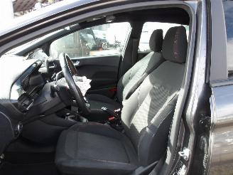 Ford Fiesta ST LINE picture 17