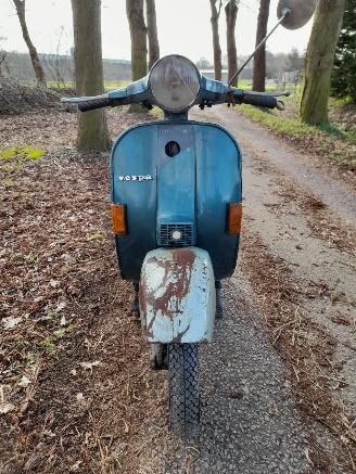 Vespa  125 cc klassieke motorfiets voor restauratie picture 65