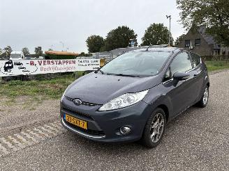 krockskadad bil auto Ford Fiesta 1.25 Titanium airco 2012/1