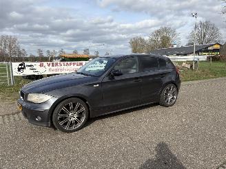 BMW 1-serie 118i High Executive automaat picture 2