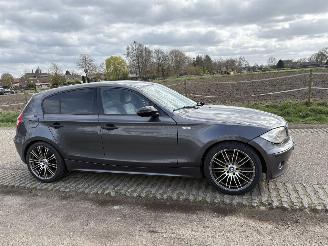 BMW 1-serie 118i High Executive automaat picture 18