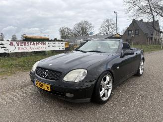 uszkodzony samochody osobowe Mercedes SLK 200 CABRIOLET 1999/11