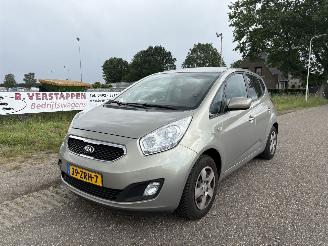 Schadeauto Kia Venga 1.4 CVVT Plus Pack NAVIGATIE, AIRCO, CAMERA ENZ 2013/1