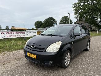 Damaged car Toyota Corolla-verso 1.8 VVT-i Luna AIRCO 5 PERSOONS UITVOERING 2005/6