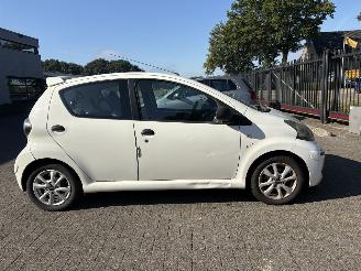 Toyota Aygo 1.0 5 deurs, airco picture 13